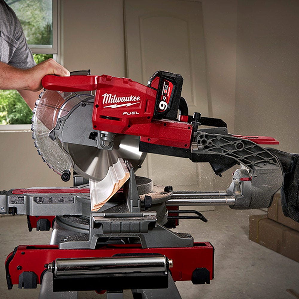 MILWAUKEE 18V Brushless 254mm FUEL Sliding Compound Mitre Saw Skin M18FMS254-0