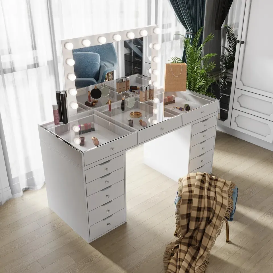 Multifunctional dressing mirror dressing table