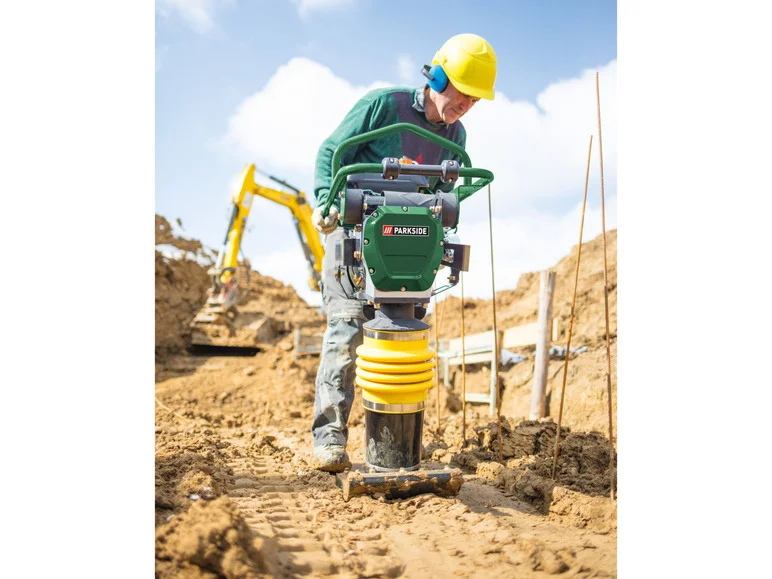 PARKSIDE Pilonneuse vibrante à essence PVS 4780 A1, 10000 N, 5,7 CV