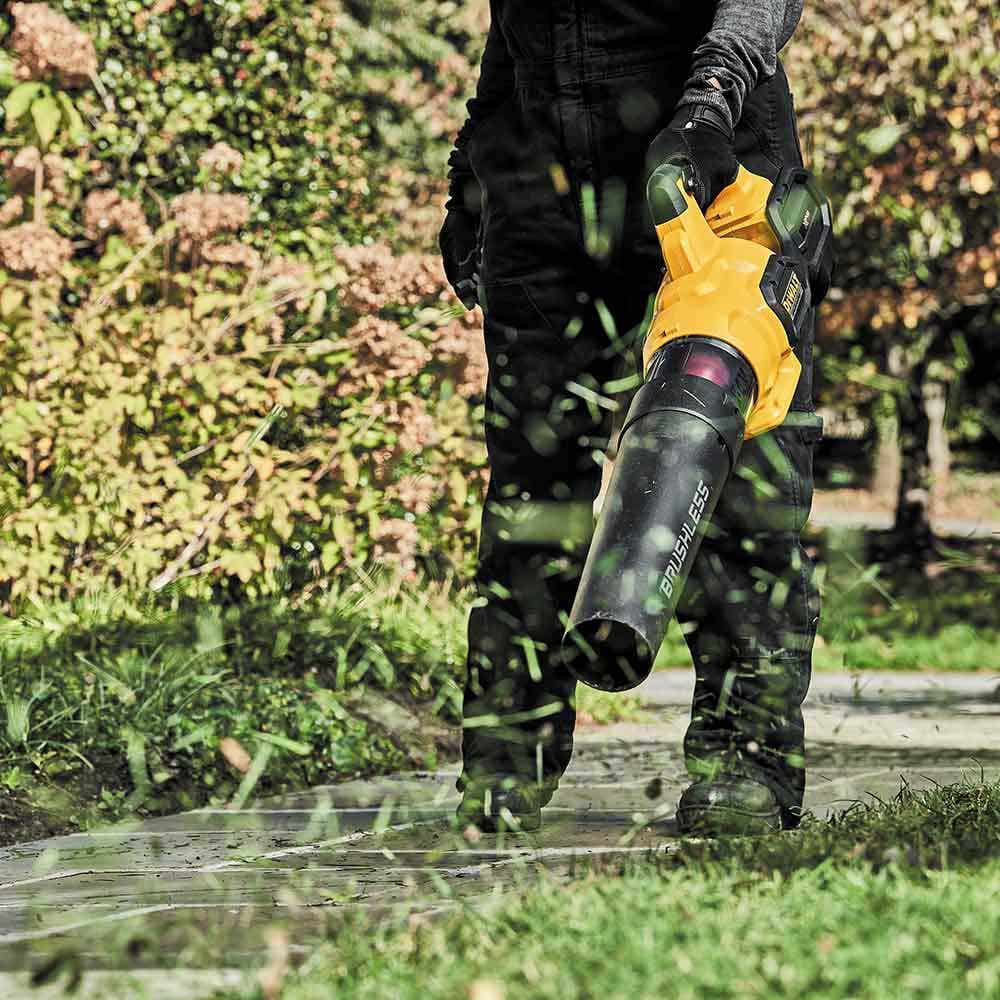 DEWALT 54V XR FLEXVOLT Axial Blower 1 x 9.0Ah Kit DCMBA572X1-XE