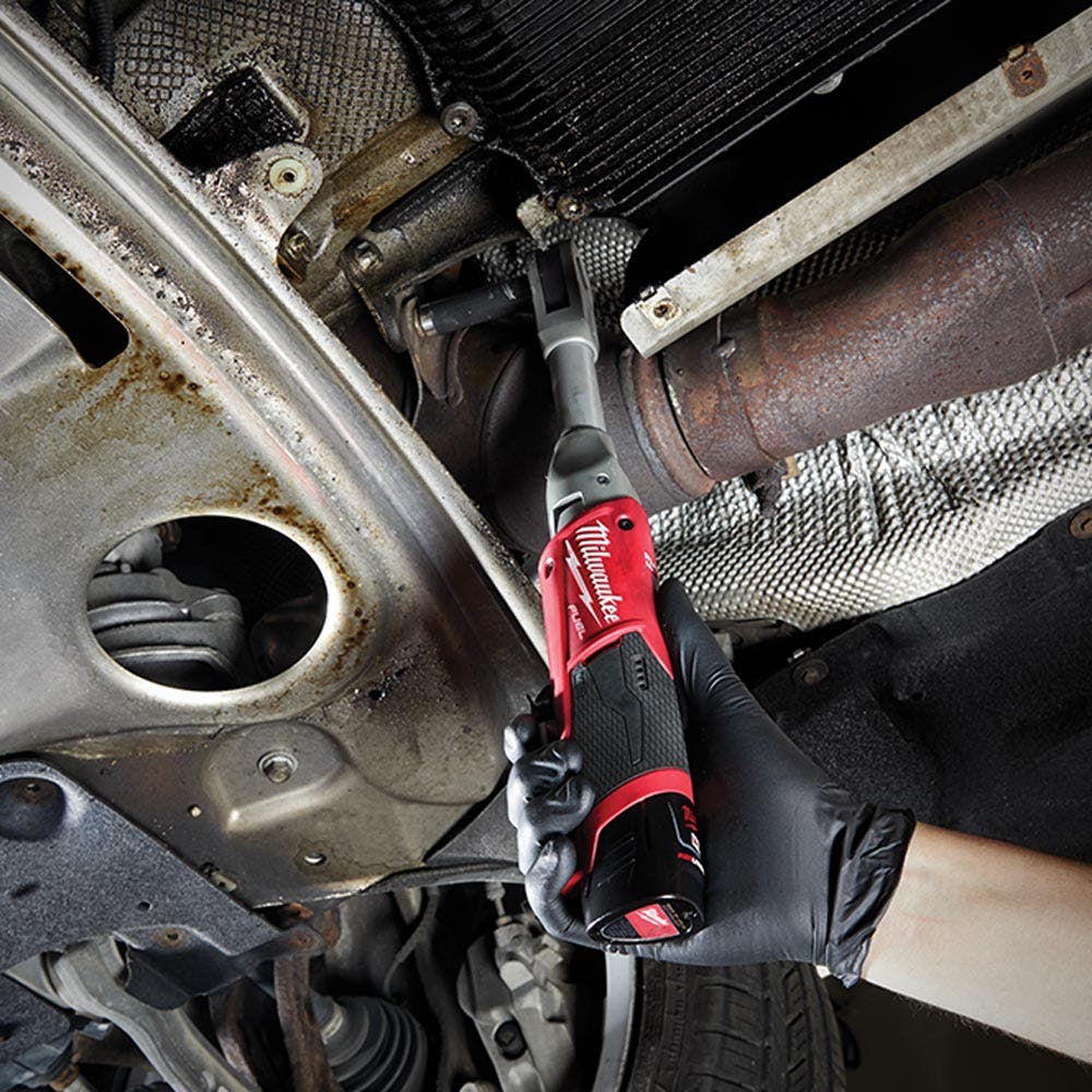 MILWAUKEE 12V FUEL™ 3/8" Impact Rachet 1x2.0Ah Combo Kit M12FIR38-201B