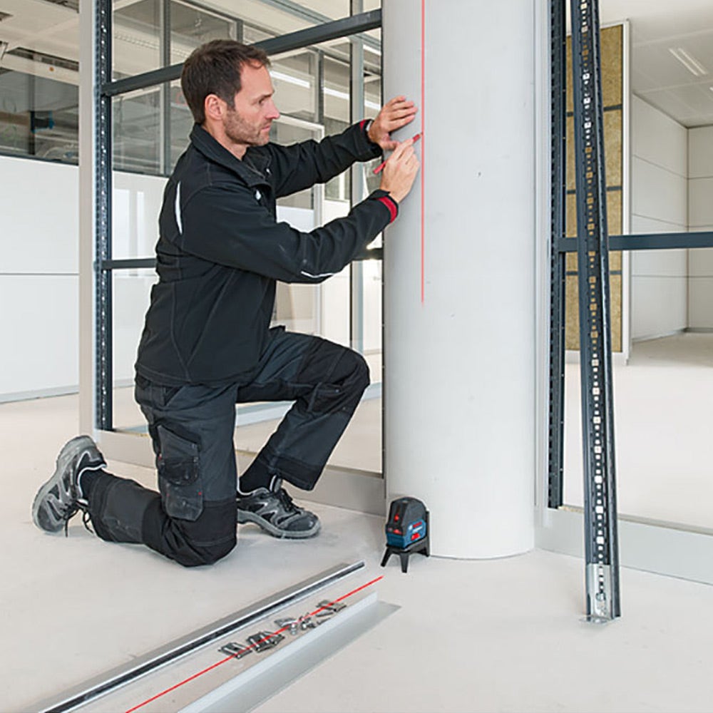 BOSCH Laser Measuring Red Crossline GCL215 0601066E02