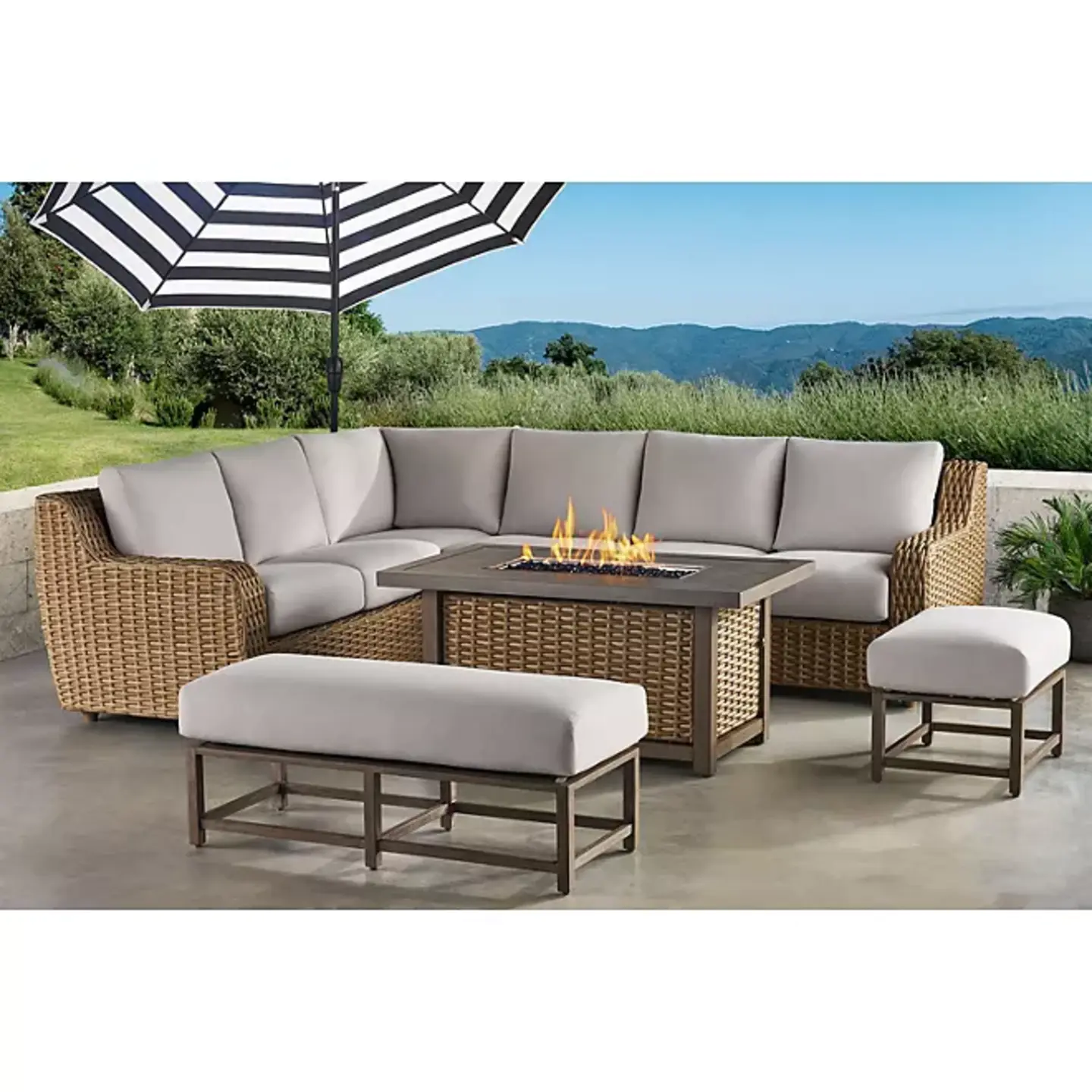 Athena 7-Piece Sectional with Firepit