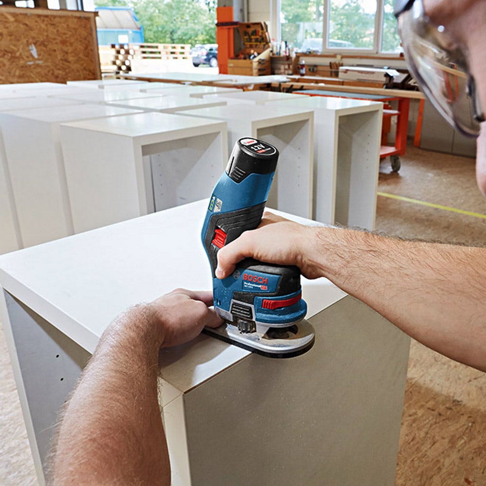 BOSCH 12V Brushless 1/4" Router Skin GKF 12V-8 06016B0072