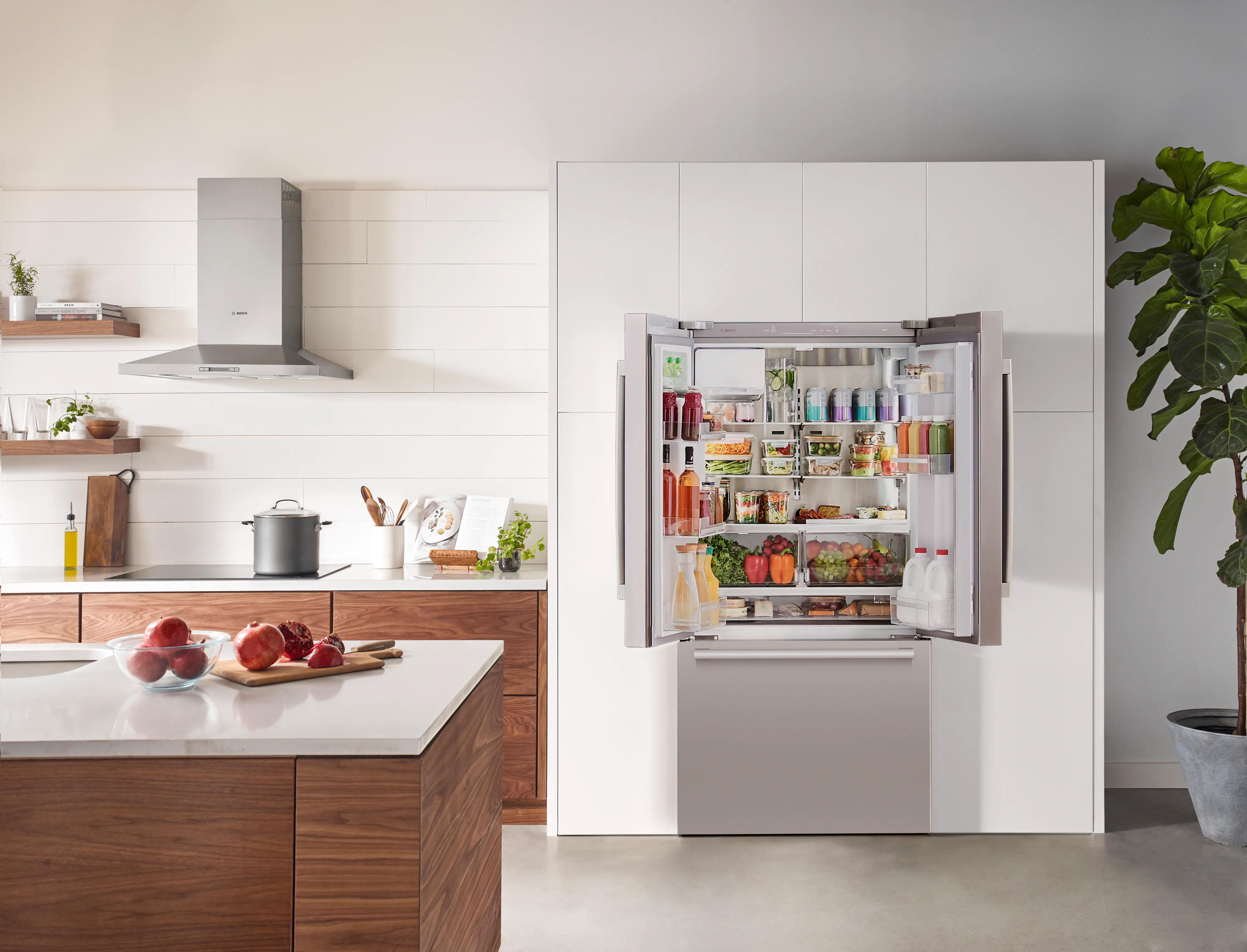 Bosch B36CD50SNS 500 Series French Door Bottom Mount Refrigerator 36'' Stainless steel (with anti-fingerprint). Total No Frost