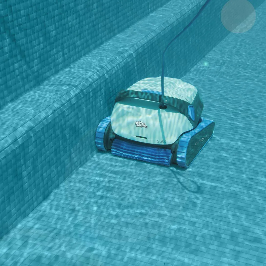 Dolphin S200 Compact and powerful clean