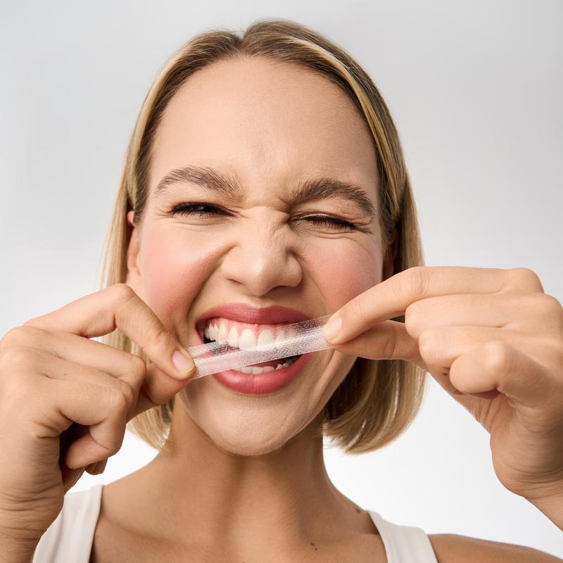 DRDENT Professional Zahnaufhellungsstreifen 21 Anwendungen - Zahnschmelz-sicher - Ohne Schmerzempfindlichkeit - Professionelle Zahnbleaching Strips - 42 Streifen + Mundöffner Inklusive