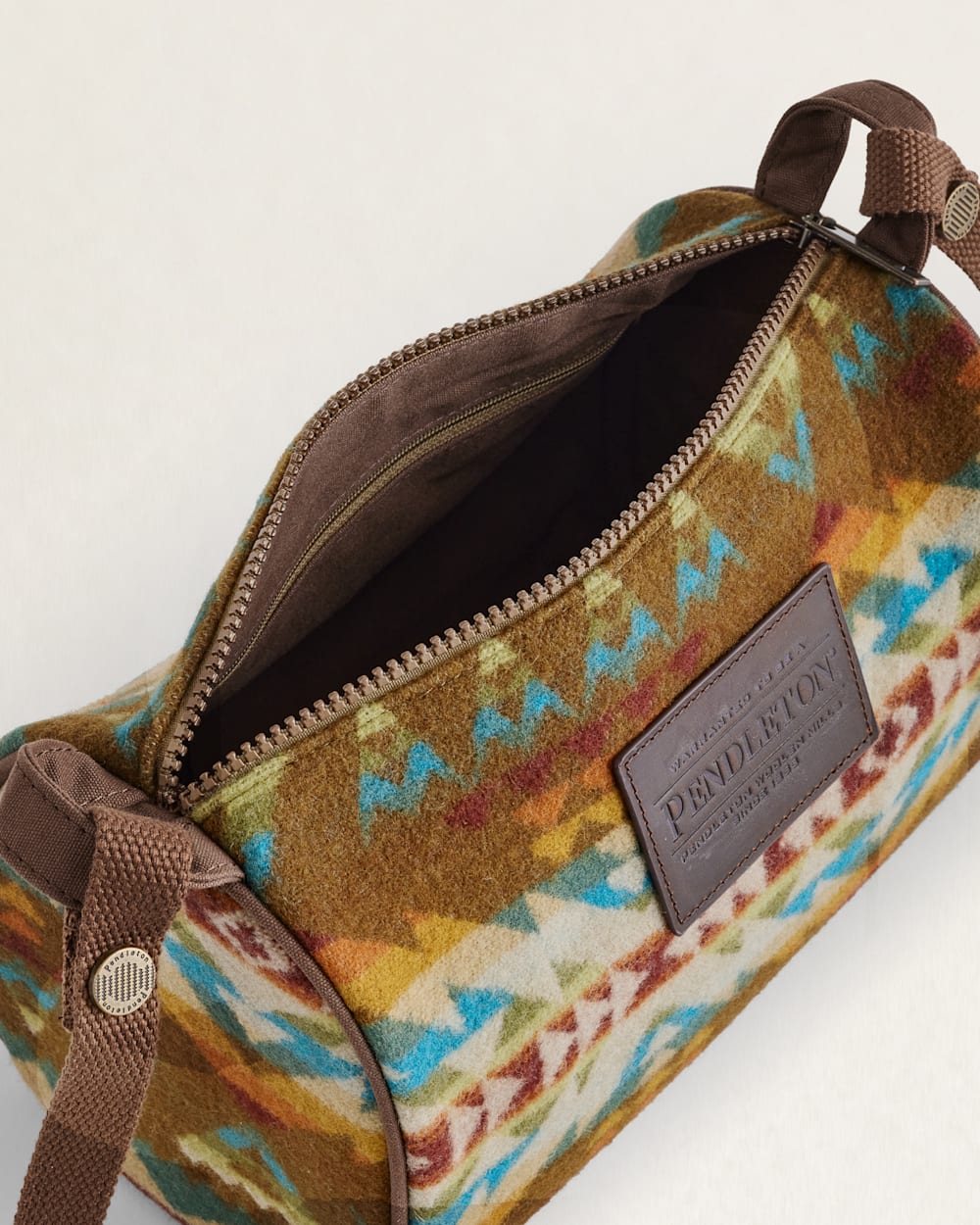 SOLSTICE CANYON TRAVEL KIT
