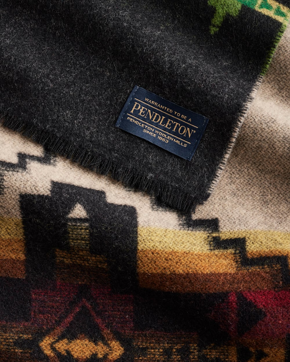 FOUR CORNERS WOOL SCARF