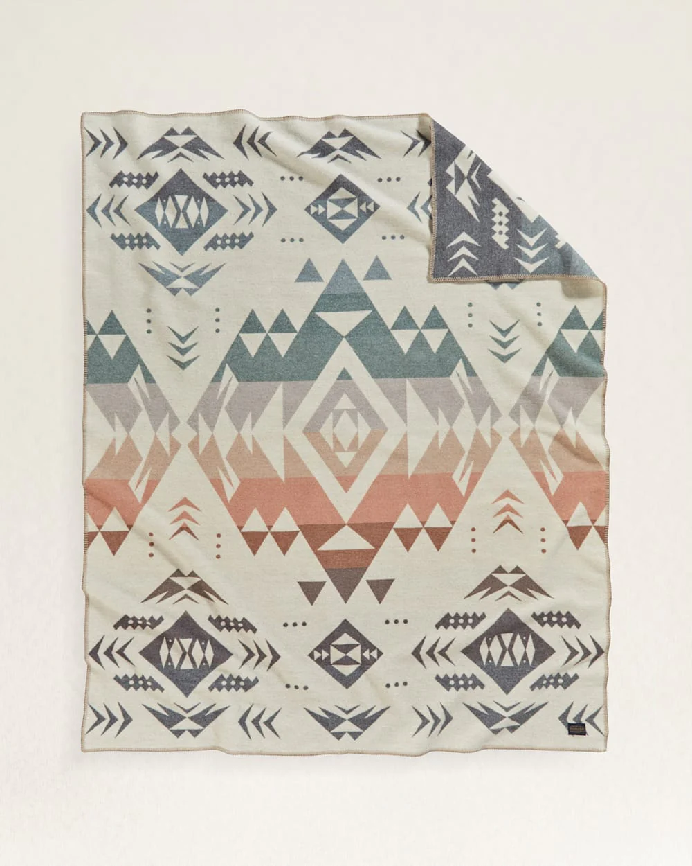 AGATE BEACH BLANKET