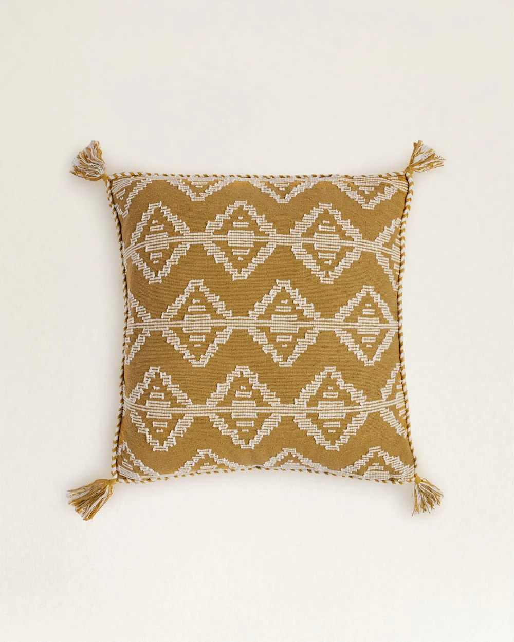SADDLEBROOK PILLOW
