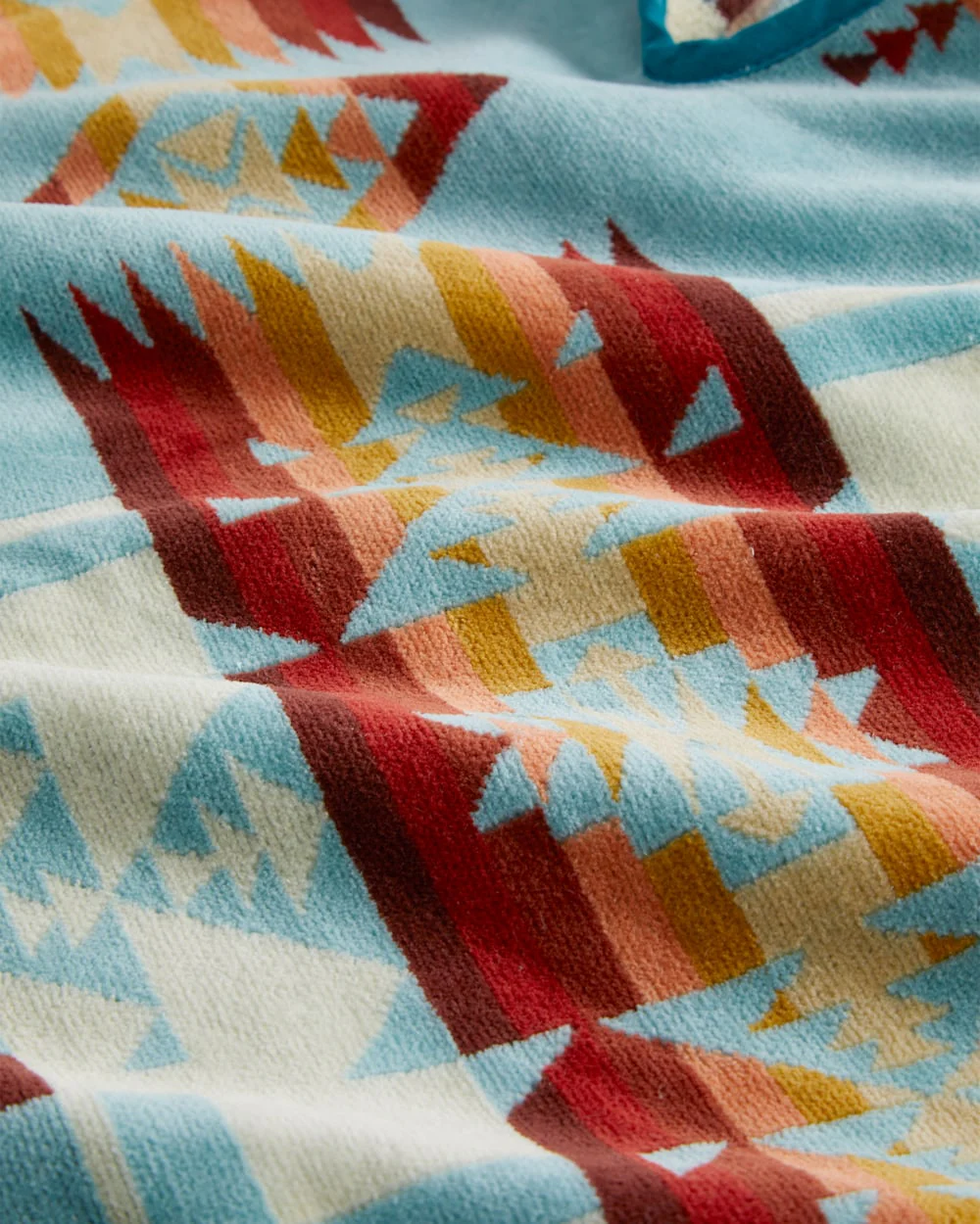 CHIEF JOSEPH TWEEN HOODED TOWEL