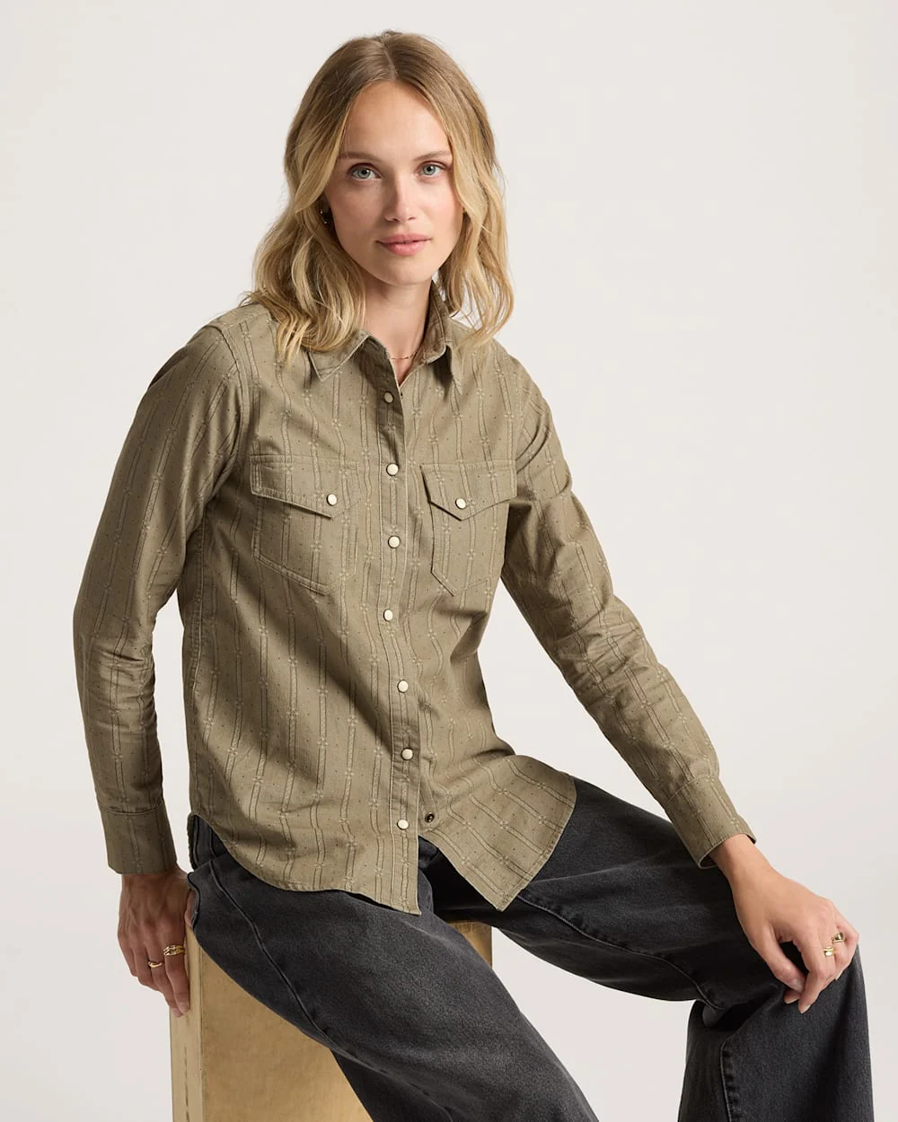 WOMEN'S PRINTED CORDUROY GAMBLER SHIRT