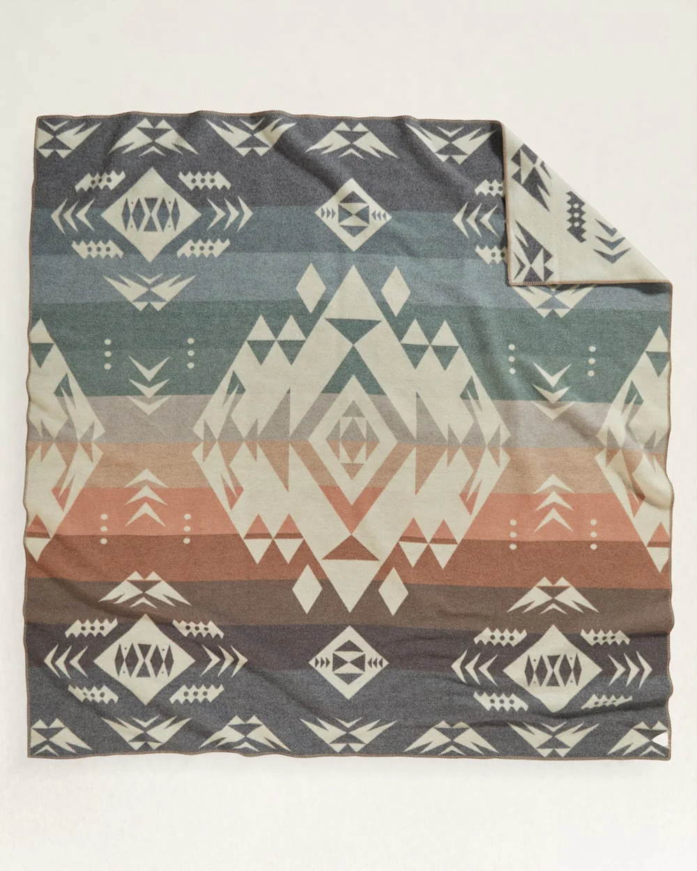 AGATE BEACH BLANKET