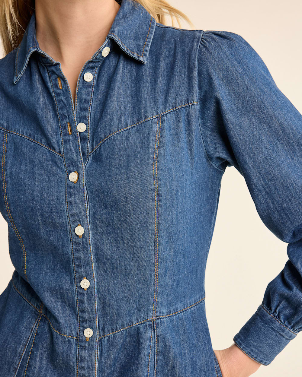 WOMEN'S BUTTON-FRONT CHAMBRAY DRESS