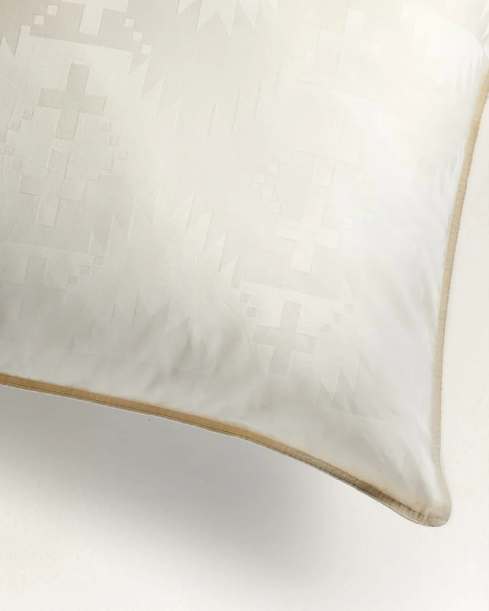THE CLASSIC PILLOW