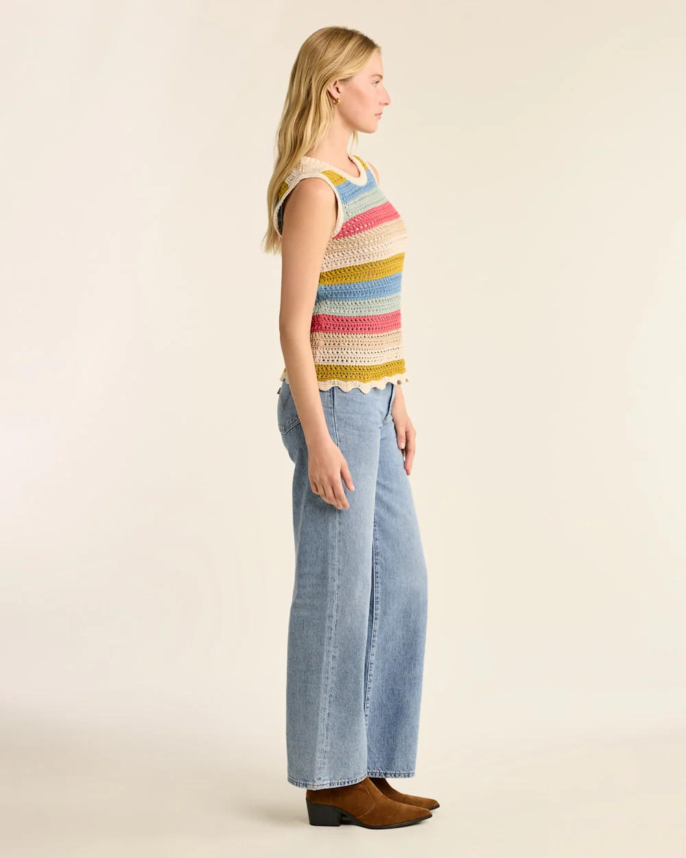 WOMEN'S SLEEVELESS CROCHET SWEATER