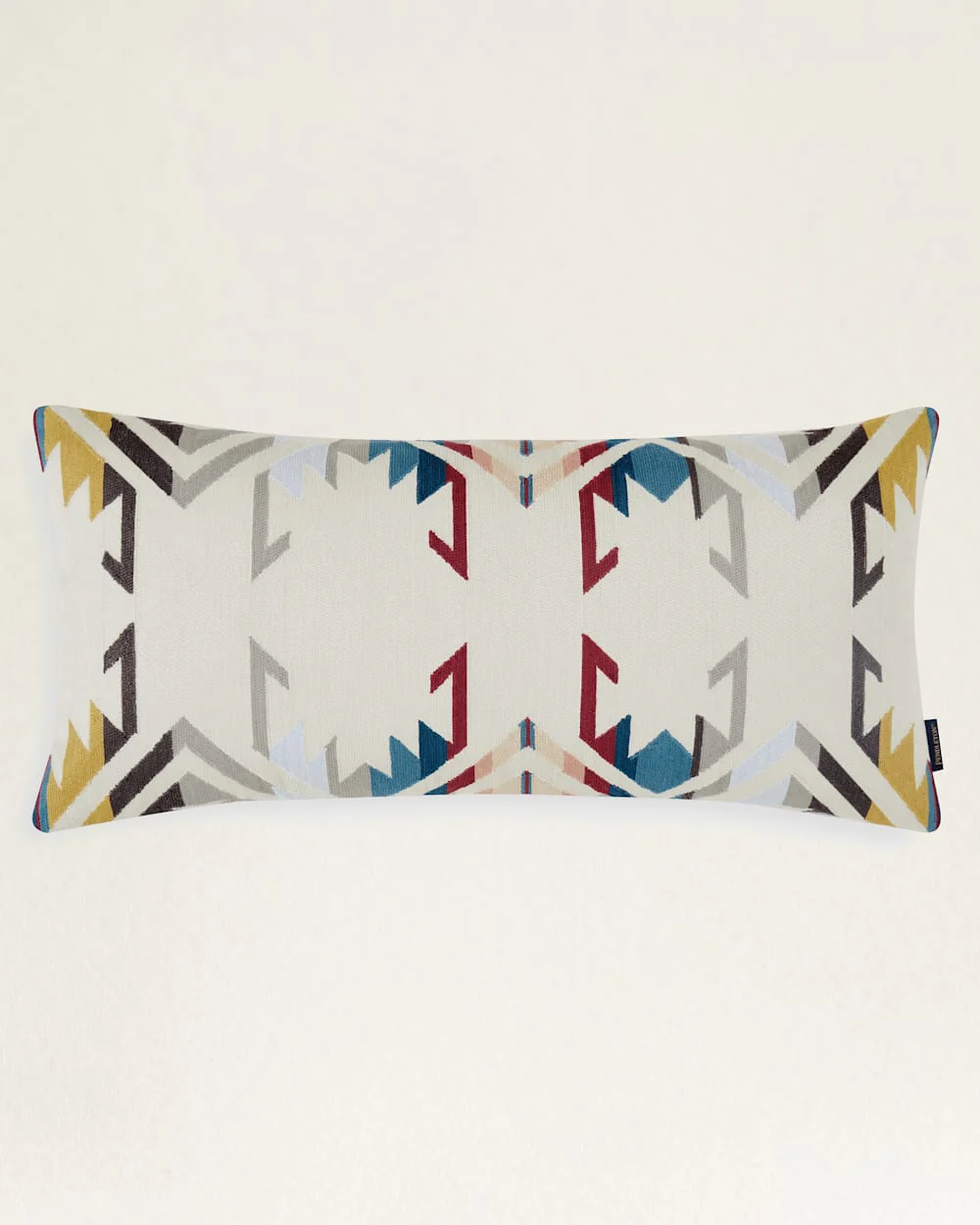 WHITE SANDS DÉCOR PILLOW