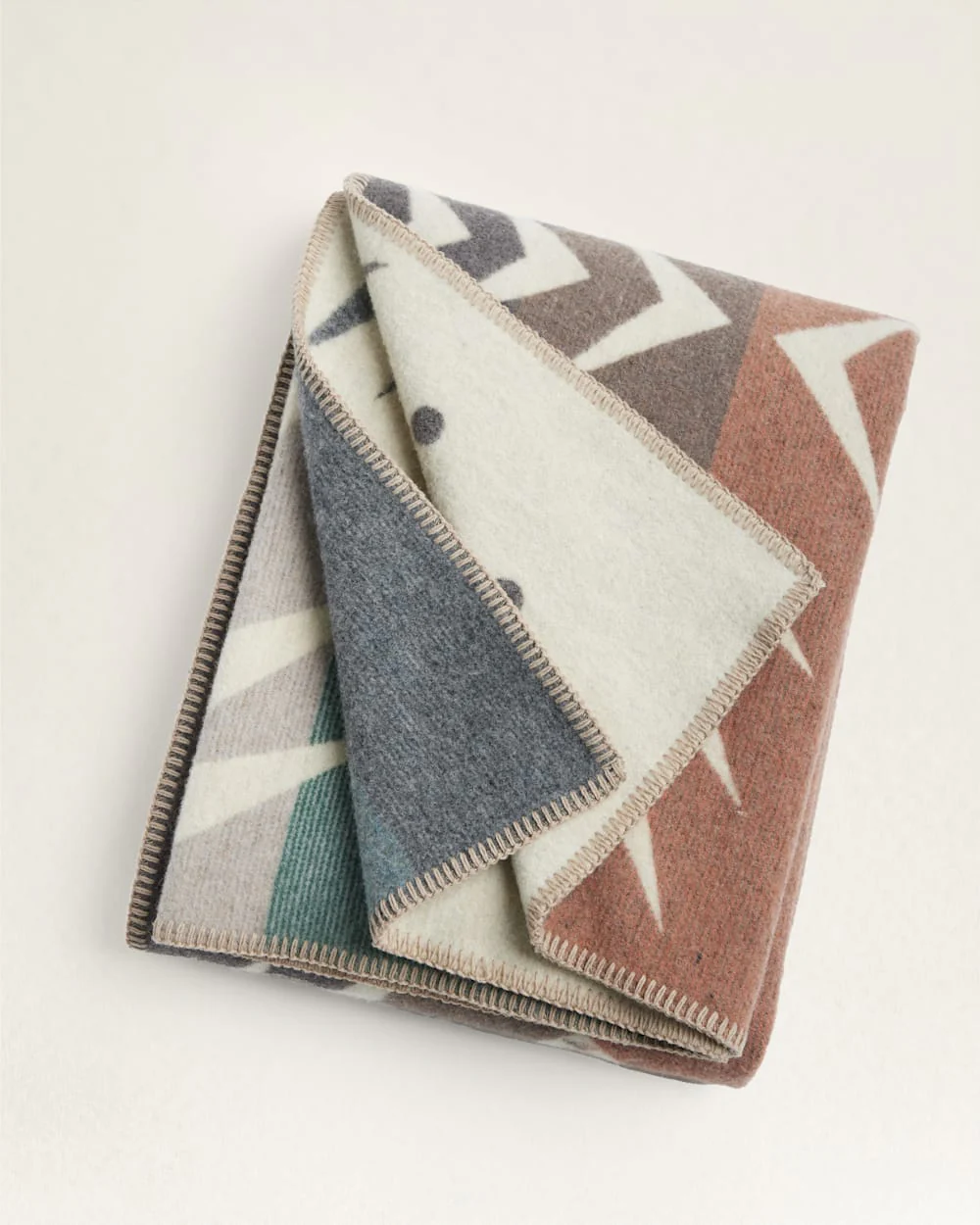 AGATE BEACH THROW