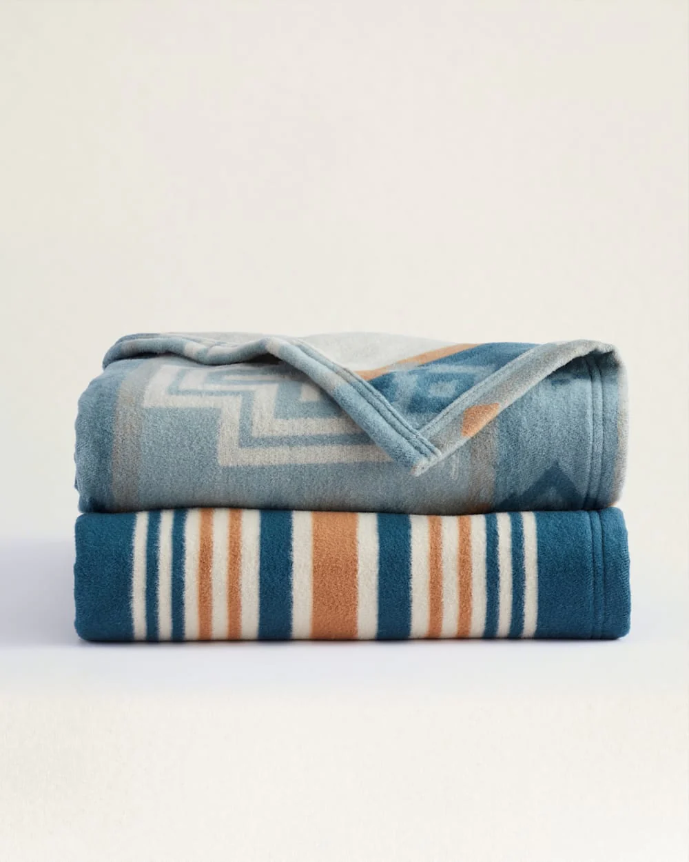 SAN MARINO/STRIPE ORGANIC COTTON THROW GIFT PACK