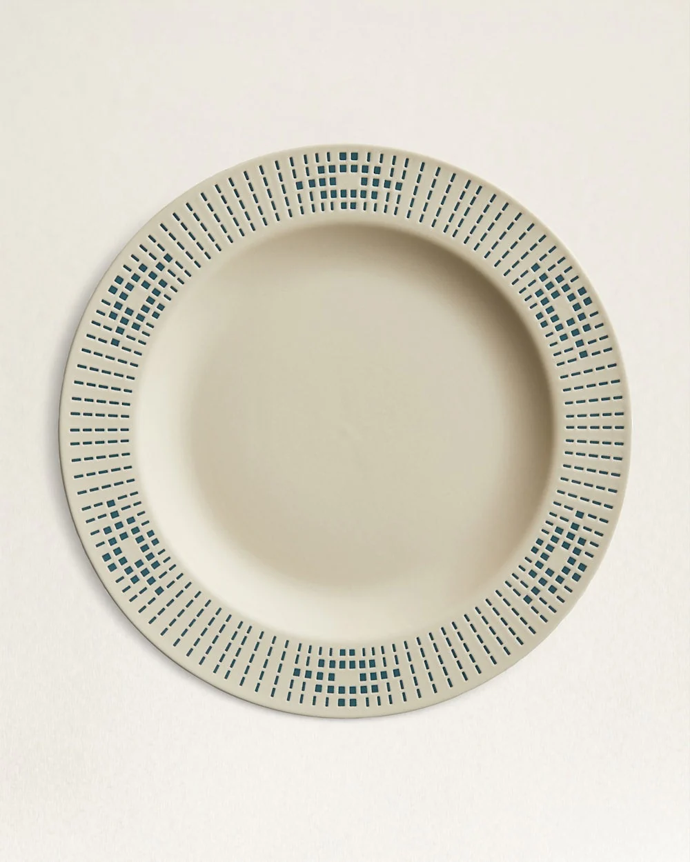 STONEWARE DINNER PLATES