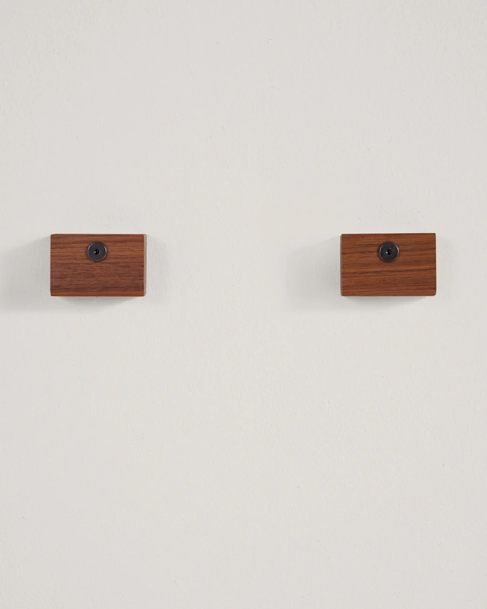 WOODEN BLANKET HANGER CLIPS