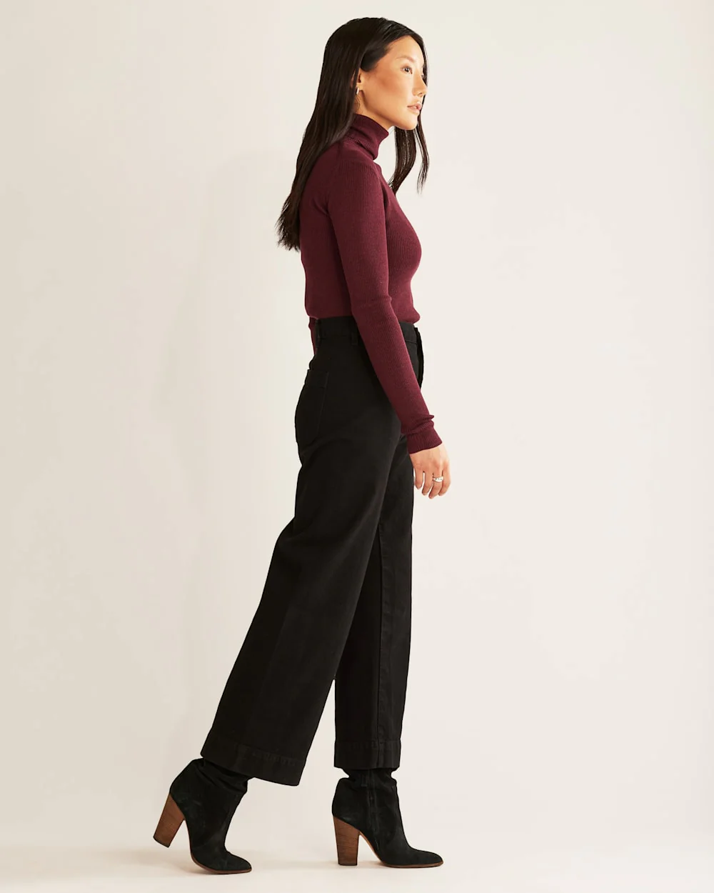 WOMEN'S FITTED MERINO TURTLENECK