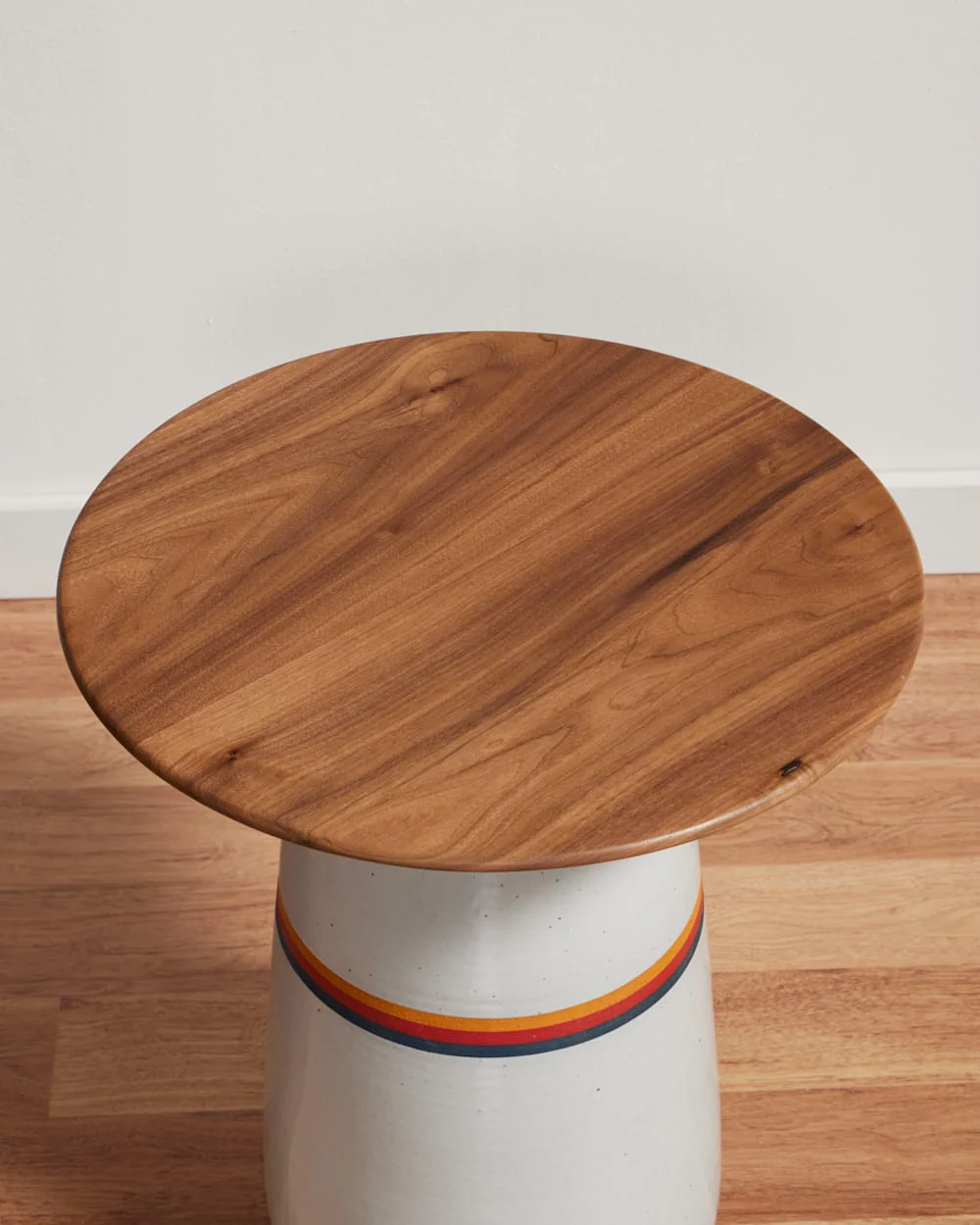 PALM DESERT SHORT COCKTAIL TABLE