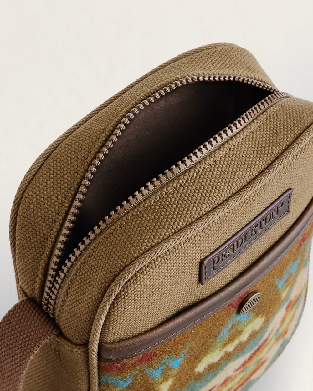 SOLSTICE CANYON CROSSBODY SATCHEL