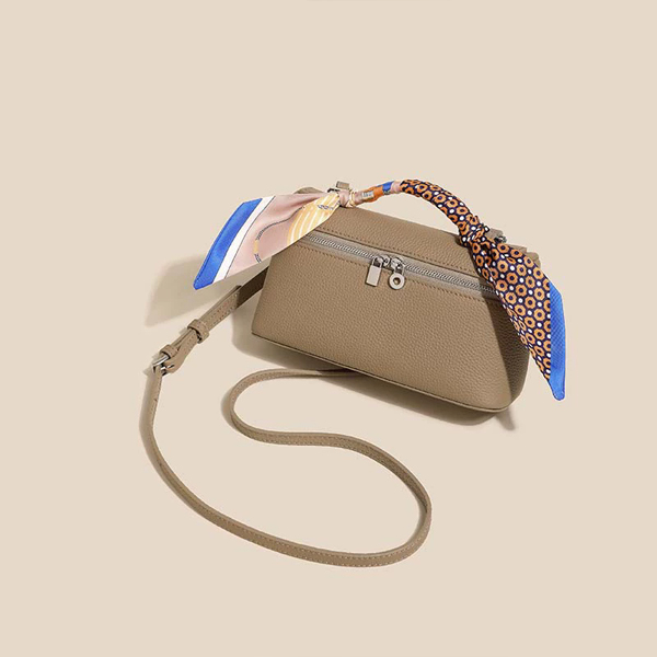 Fashionable denim bag trendy versatile shoulder bag for women