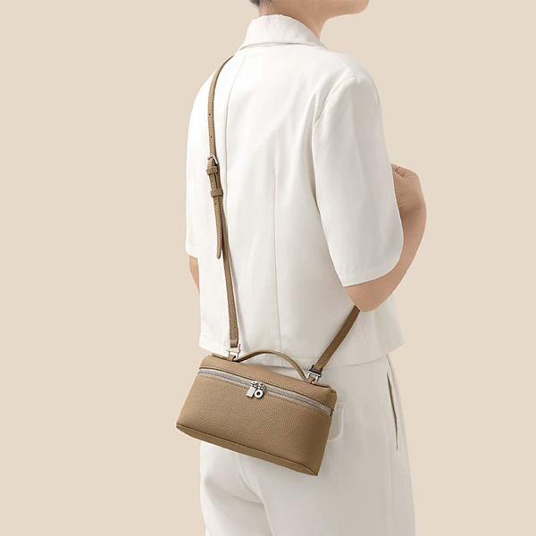 Fashionable denim bag trendy versatile shoulder bag for women