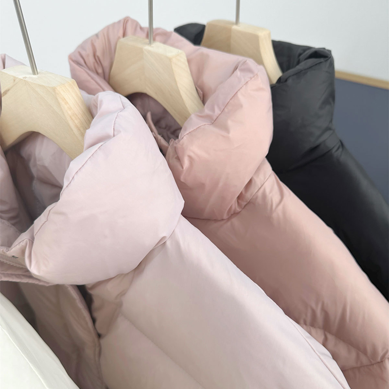 Pink Women's short down jacket with stand-up collar and thick puffer jacket