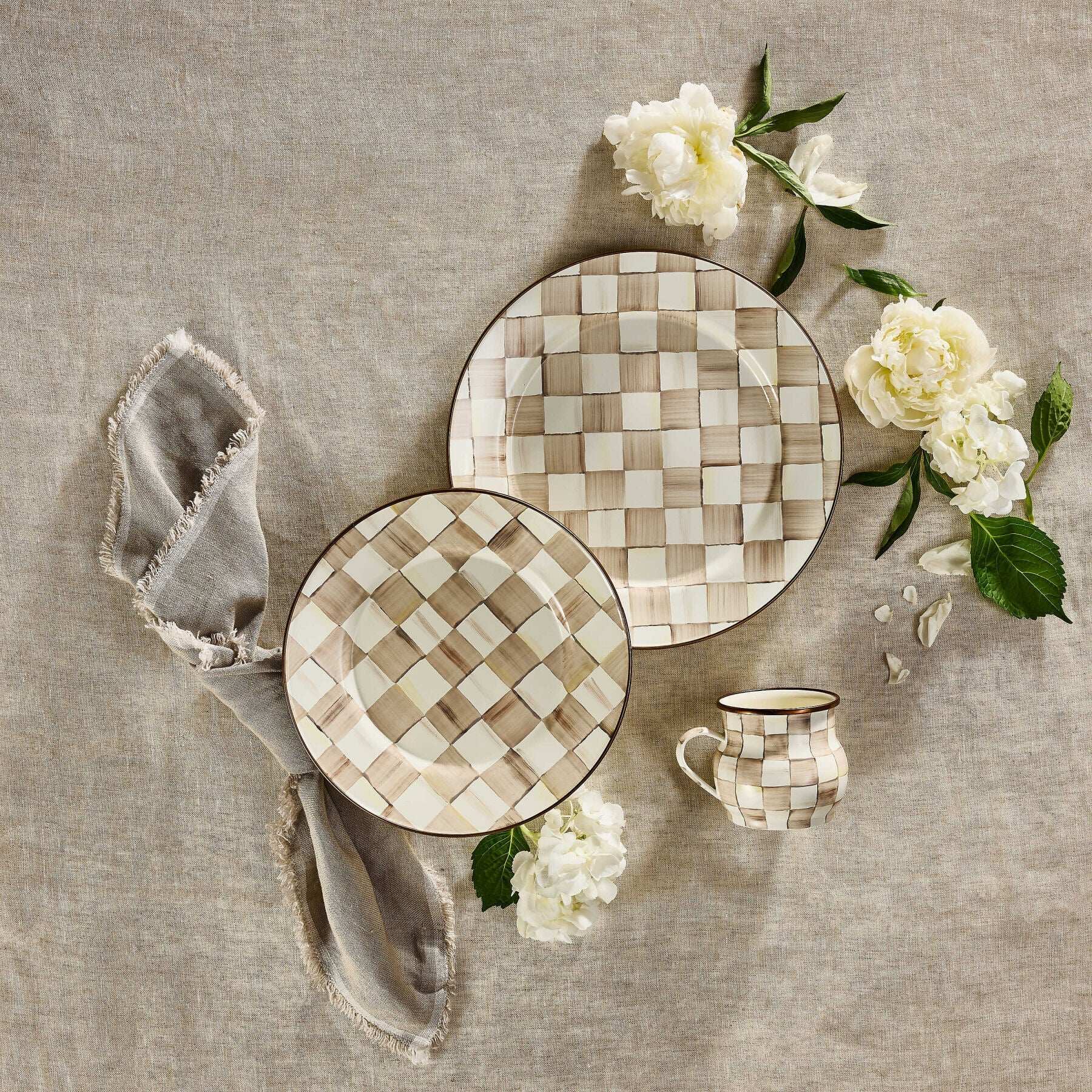 Mocha Check Charger/Plate