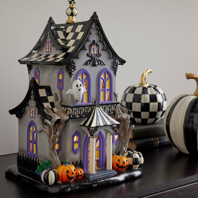 Halloween Illuminated Music Haunted House