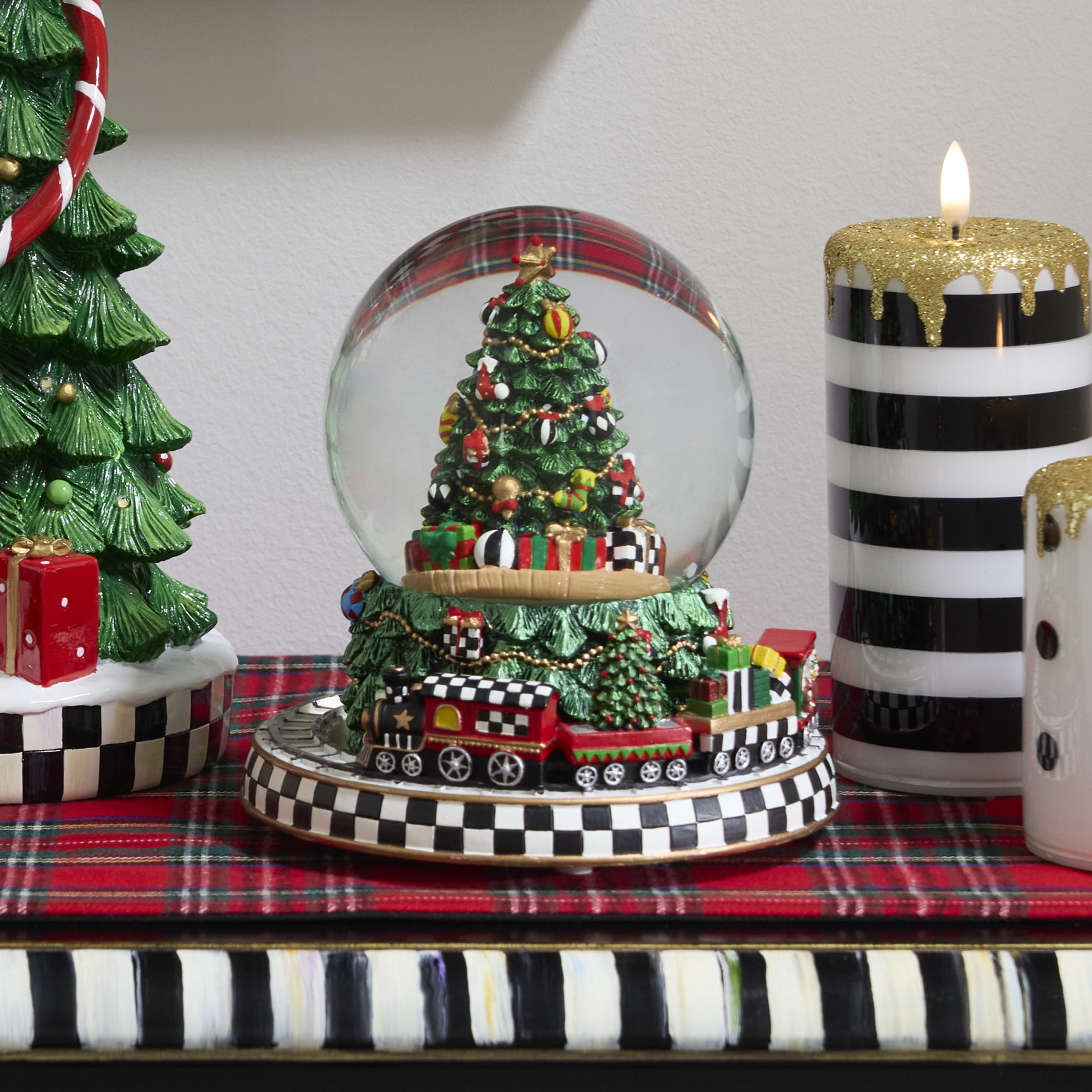 Cozy Christmas Tree & Train Snow Globe