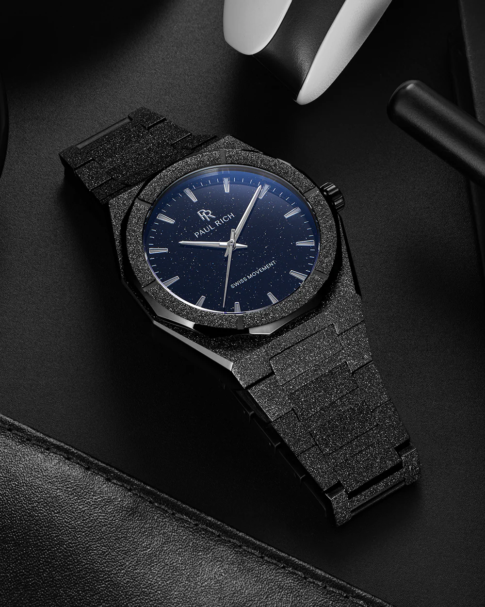 Frosted Star Dust II Black