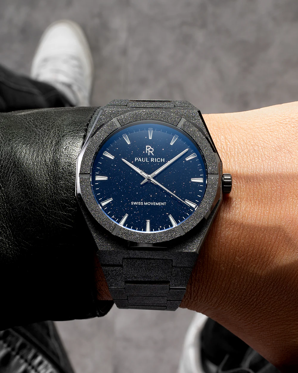 Frosted Star Dust II Black