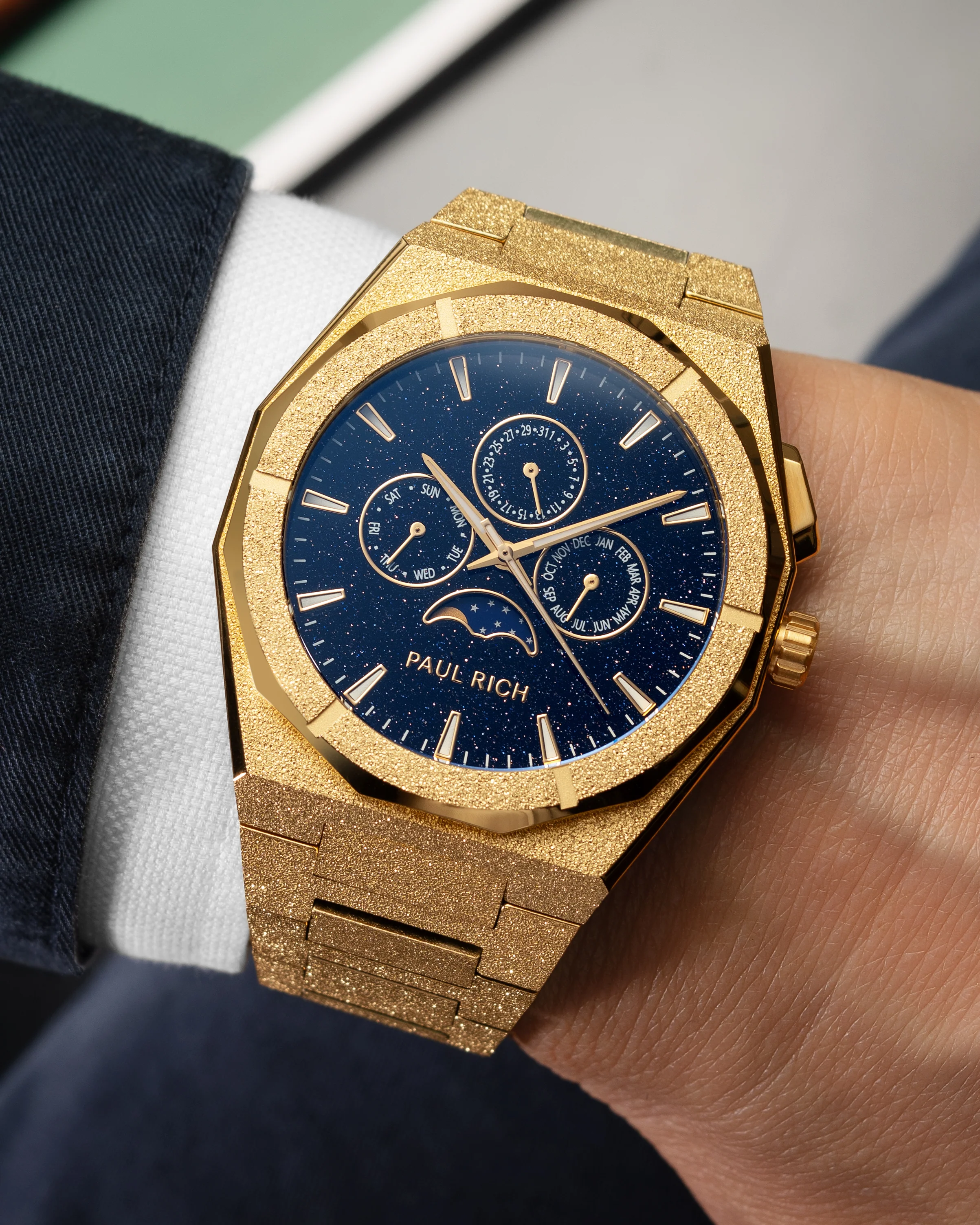 Moonphase Frosted Star Dust II Gold