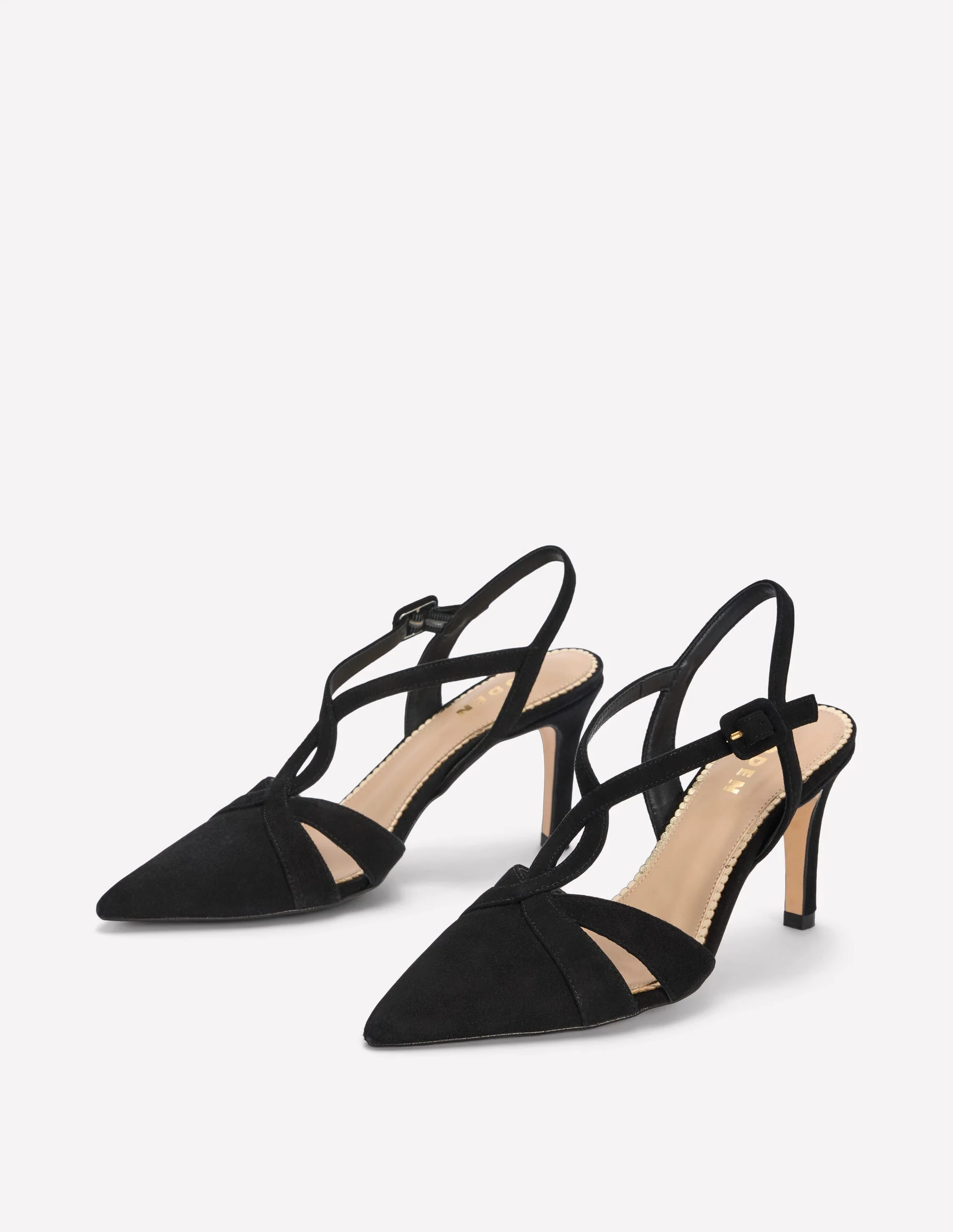 Point Interlocked Heels-Black