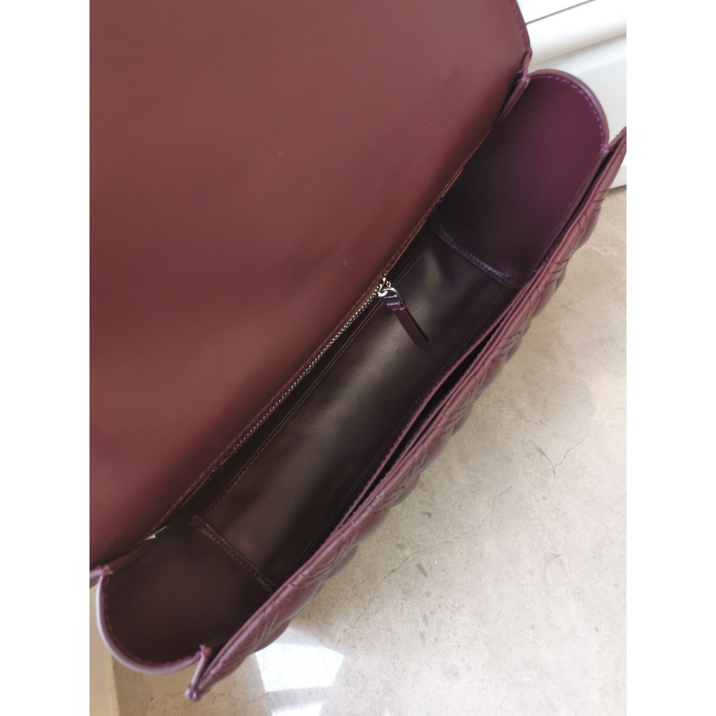 001 The latest 718/719 Fleming chain straddle bag crossbody bag