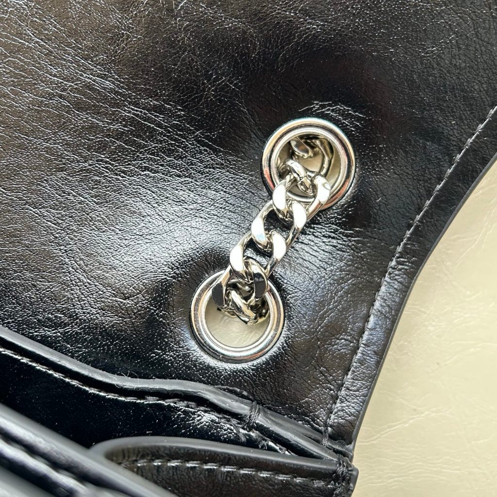 001 2025 Latest Kira Series Oil-wax Cowhide Baguette Bag Chain Bag Shoulder Bag