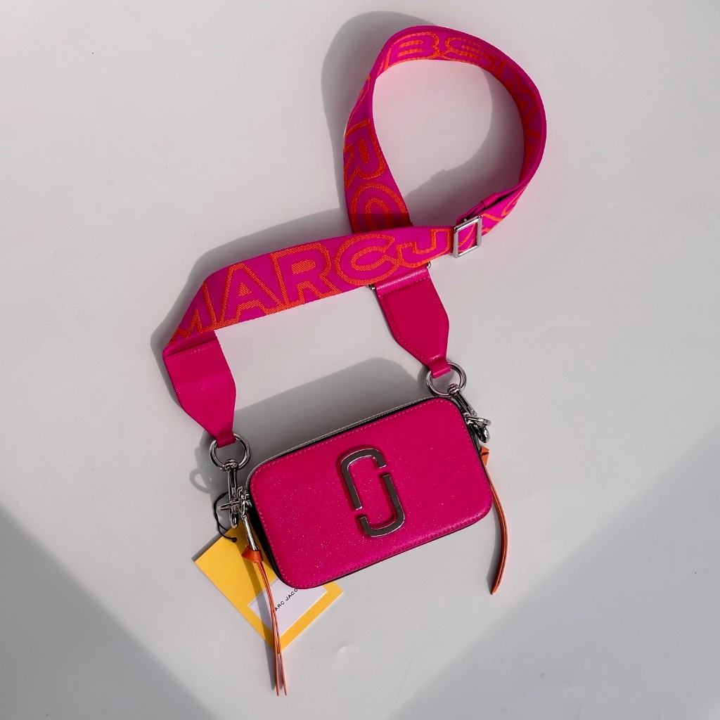 THE latest 664 Rose Red Camera Bag Shoulder Bag Crossbody Bag