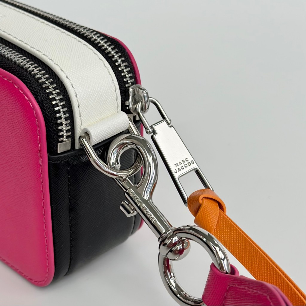 THE latest 664 Rose Red Camera Bag Shoulder Bag Crossbody Bag