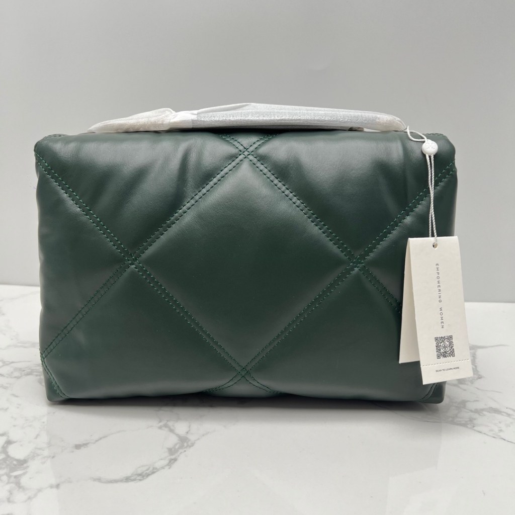 511 158440 Latest Kira quilted quilted small dual-purpose chain shoulder bag/crossbody bag