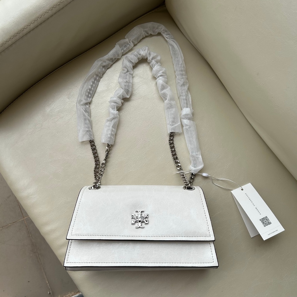 001 2025 Latest mini Kira Series Oil-wax cowhide baguette bag chain bag shoulder bag