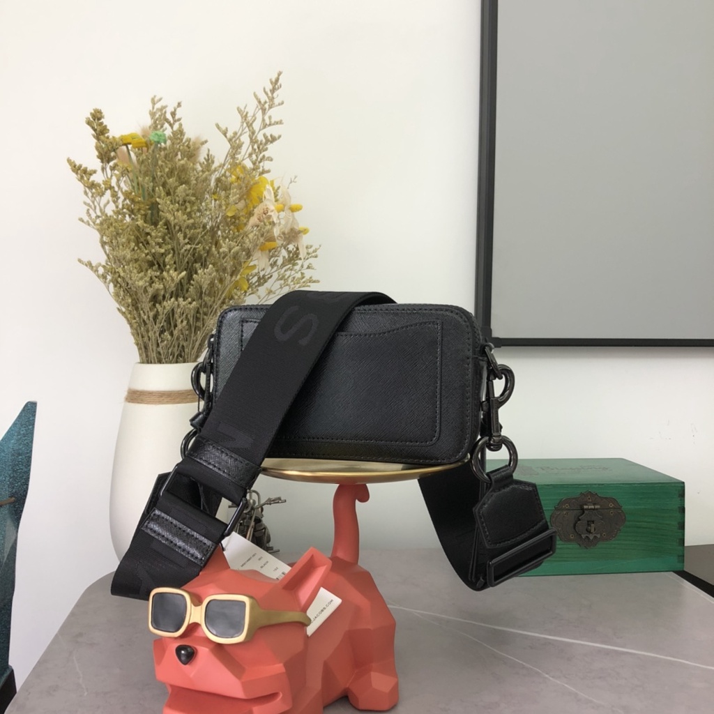 black snapshot M0014867—001 shoulder bag crossbody bag Camera bag