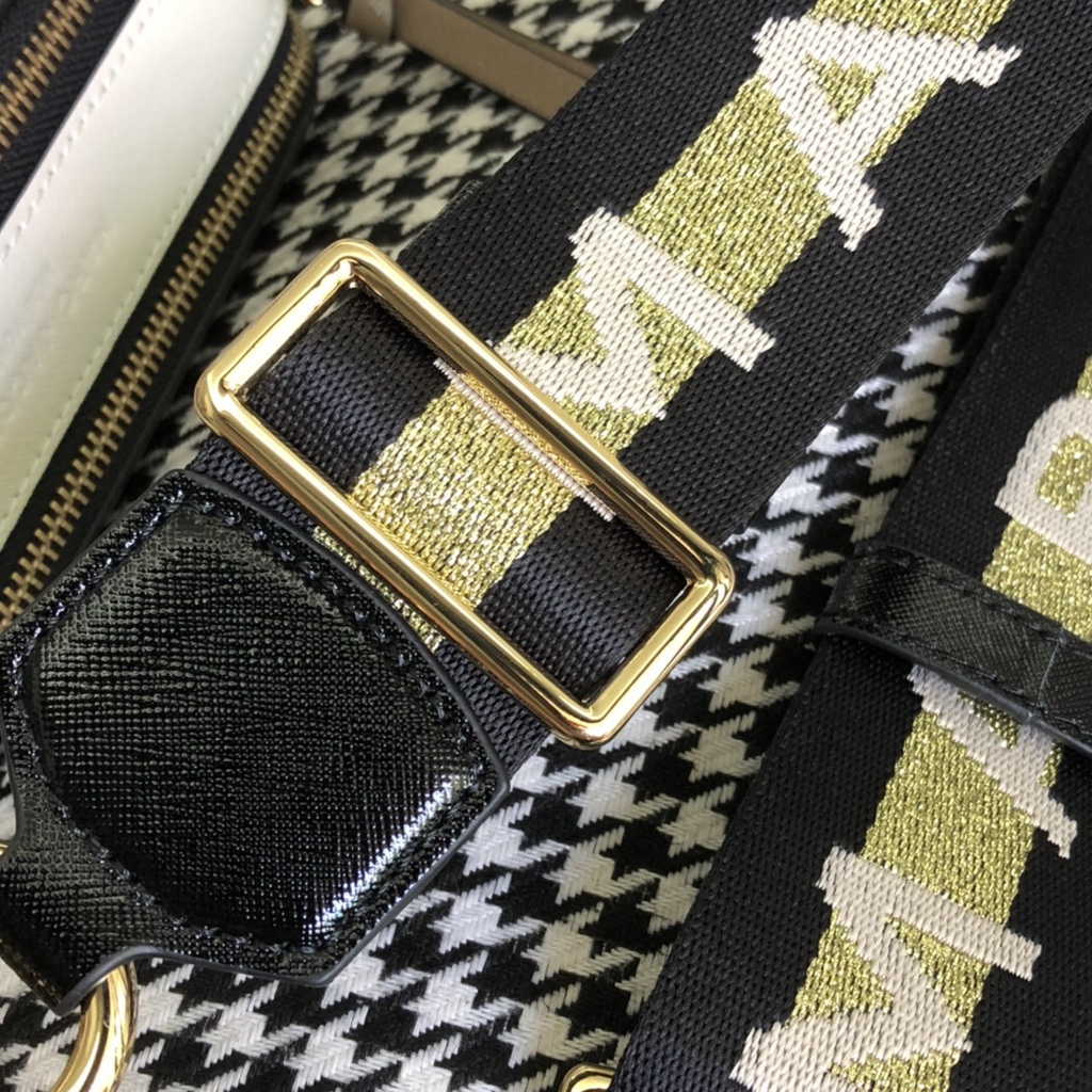 M0014146—064 Gray Shoulder Bag Crossbody Bag Camera Bag