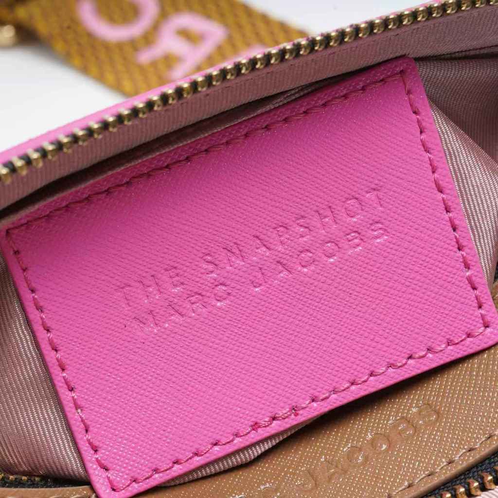 THE latest 657 pink Camera bag Shoulder Bag Crossbody bag