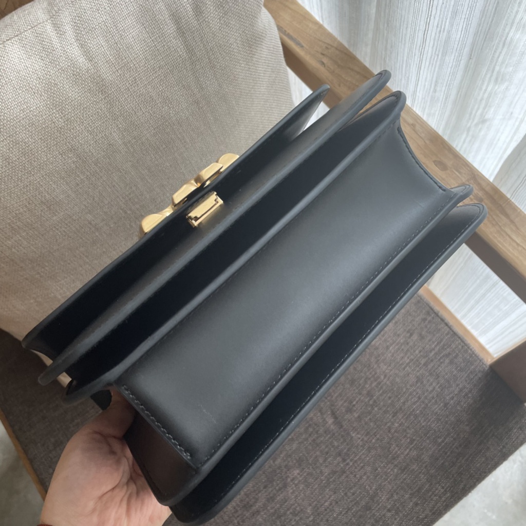 001 206 box tofu bag nappa cow leather shoulder strap detachable