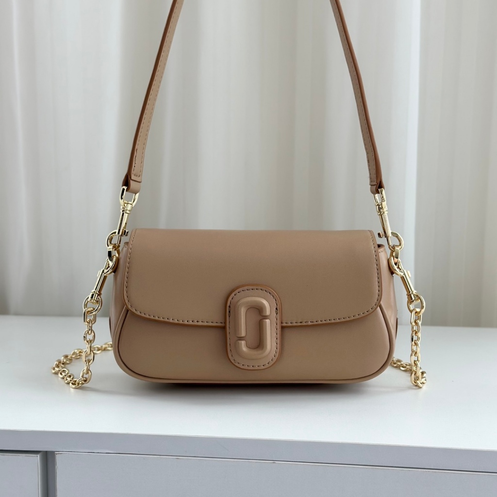 The Clover Small Shoulder Bag Leather Underarm Bag Chain Bag 2P4HSHO35H02